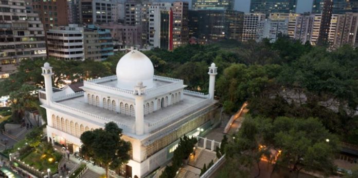 43283468_1906132399694728_4483827225732317184_n